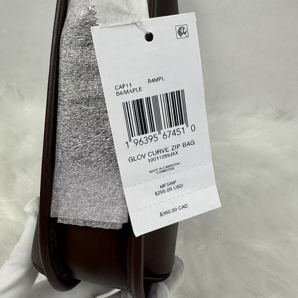 Coach Curve Zip Bag Shoulder Bag In Leather/Gold/Maple CAF11 NWT - Picture 5 of 8